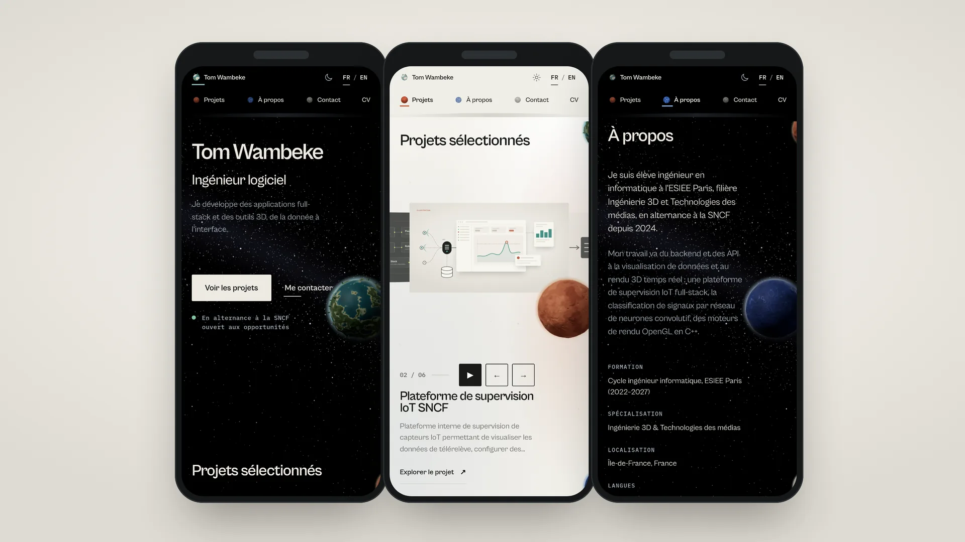 Trois écrans du portfolio sur téléphone : accueil en mode sombre, projets en mode clair, à propos en mode sombre.
